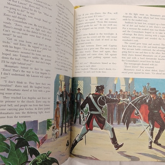 Vintage 1965 Walt Disney stories book - Picture 10 of 12